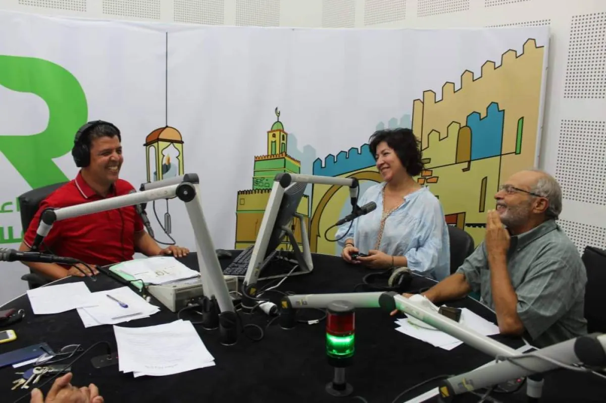 أميمة الخليل تمت استضافتها في إذاعة صفاقس الصورة من حساب الفنانة على الفيسبوك