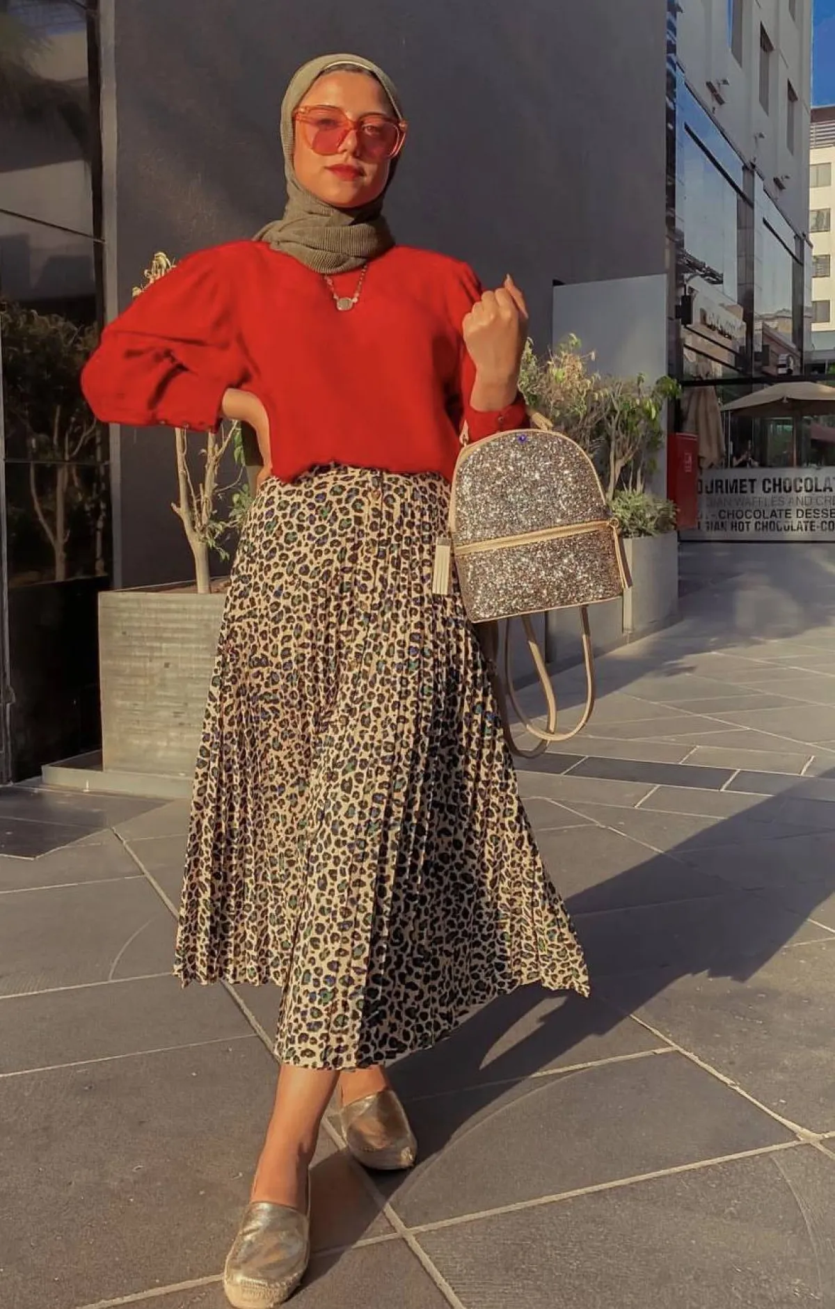 رباب الفضلي بتنورة النمر