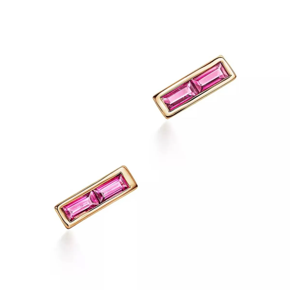 أقراط Bar من تيفاني آند كو Tiffany&Co  