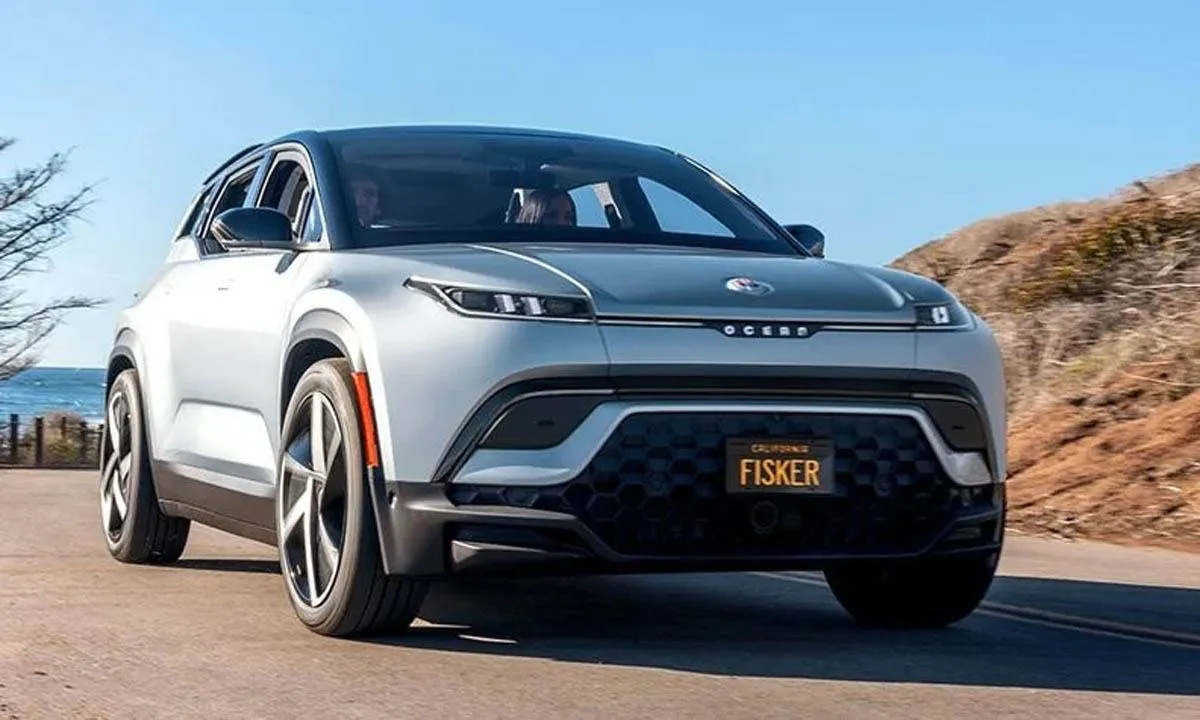 معرض باريس للسيارات في دورته الجديدة : رينو وجيب يتحولان إلى الكهرباء