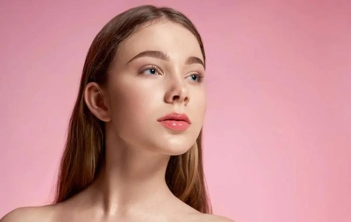 أحمر شفاه بيبي فيس للعروس