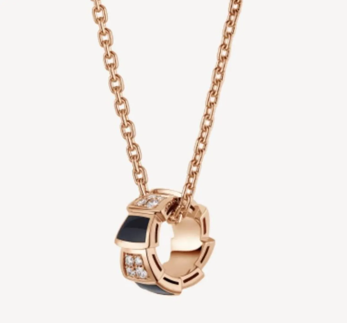 قلادة سيربنتي فايبر من بلغاري Bvlgari