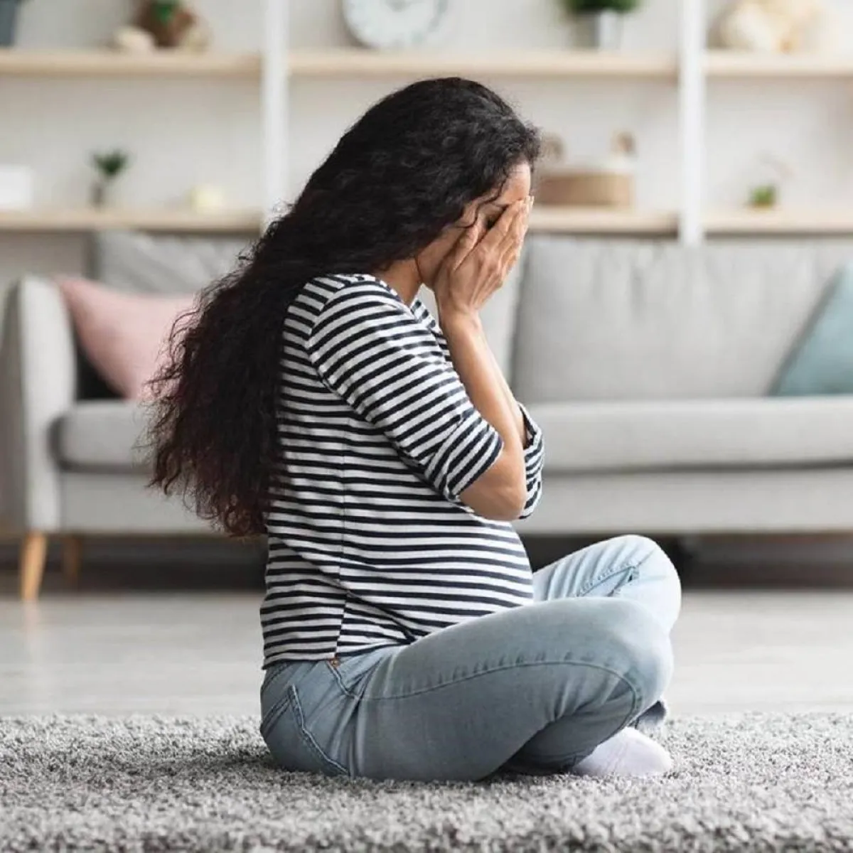 صورة لحامل تشعر بالضيق