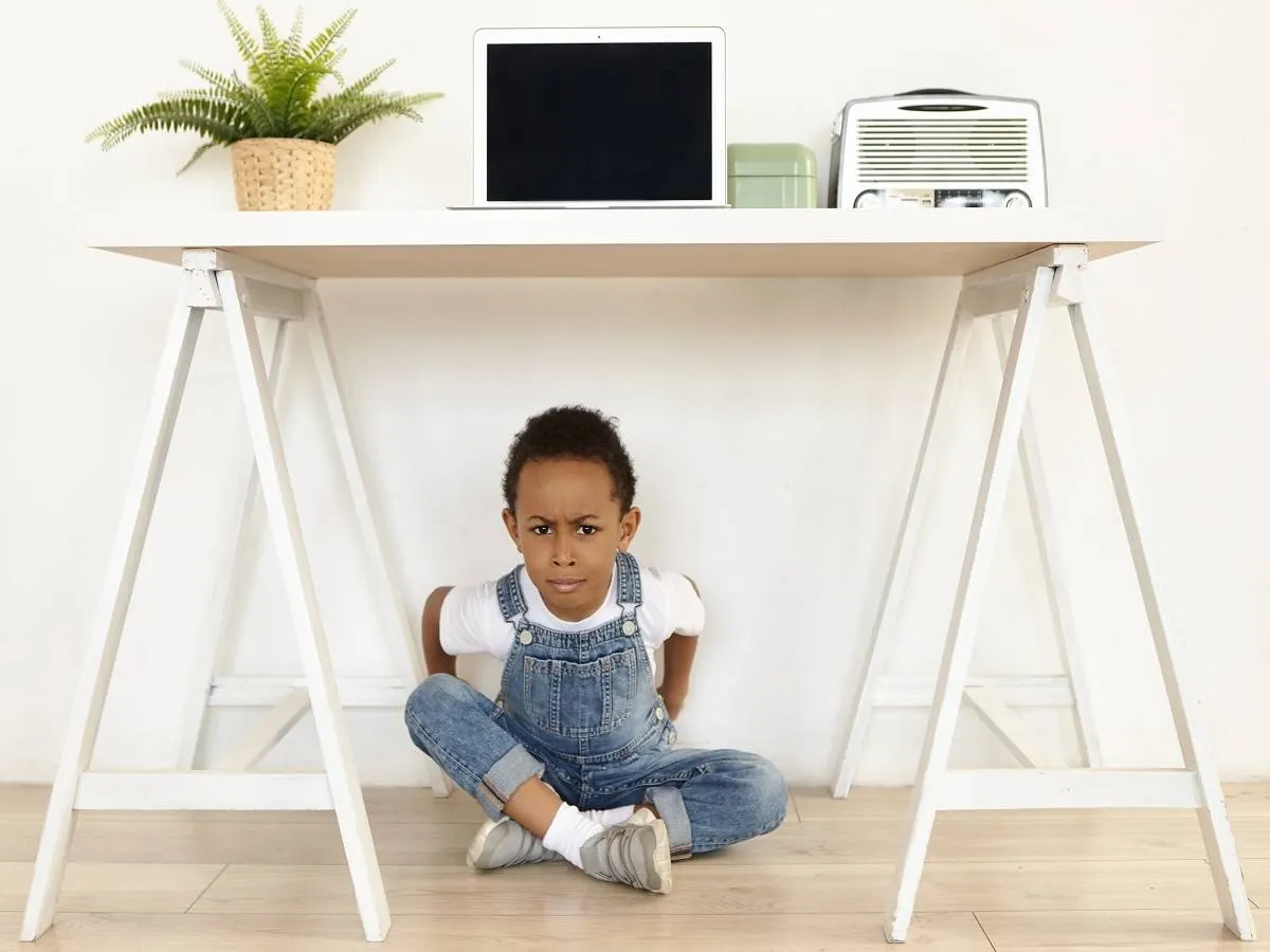 صورة لطفل غاضب 