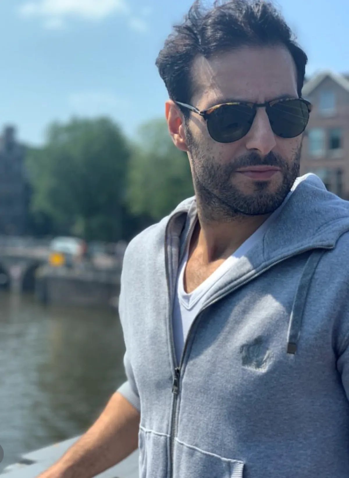 علي كاكولي - الصورة من حسابه على الانستجرام 