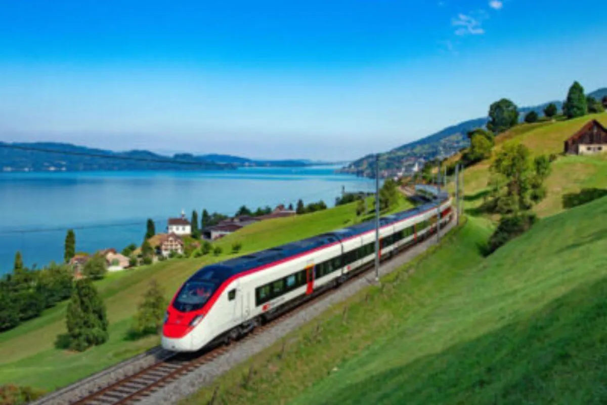 أطول قطار بالعالم