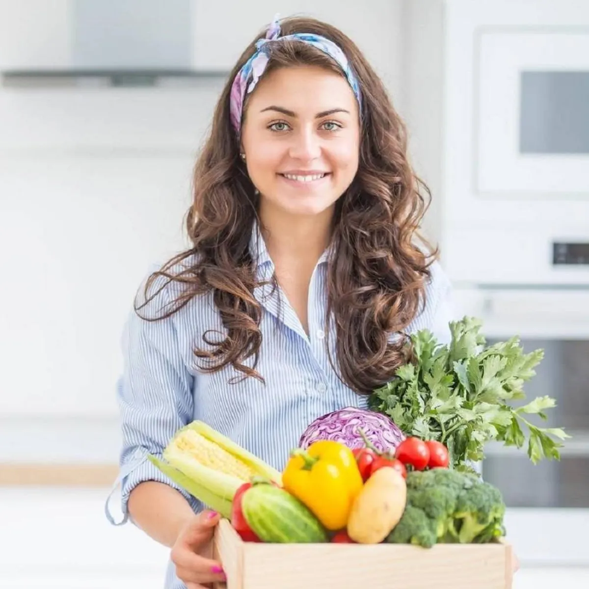  صورة لحامل وثمرات الفاكهة والخضار