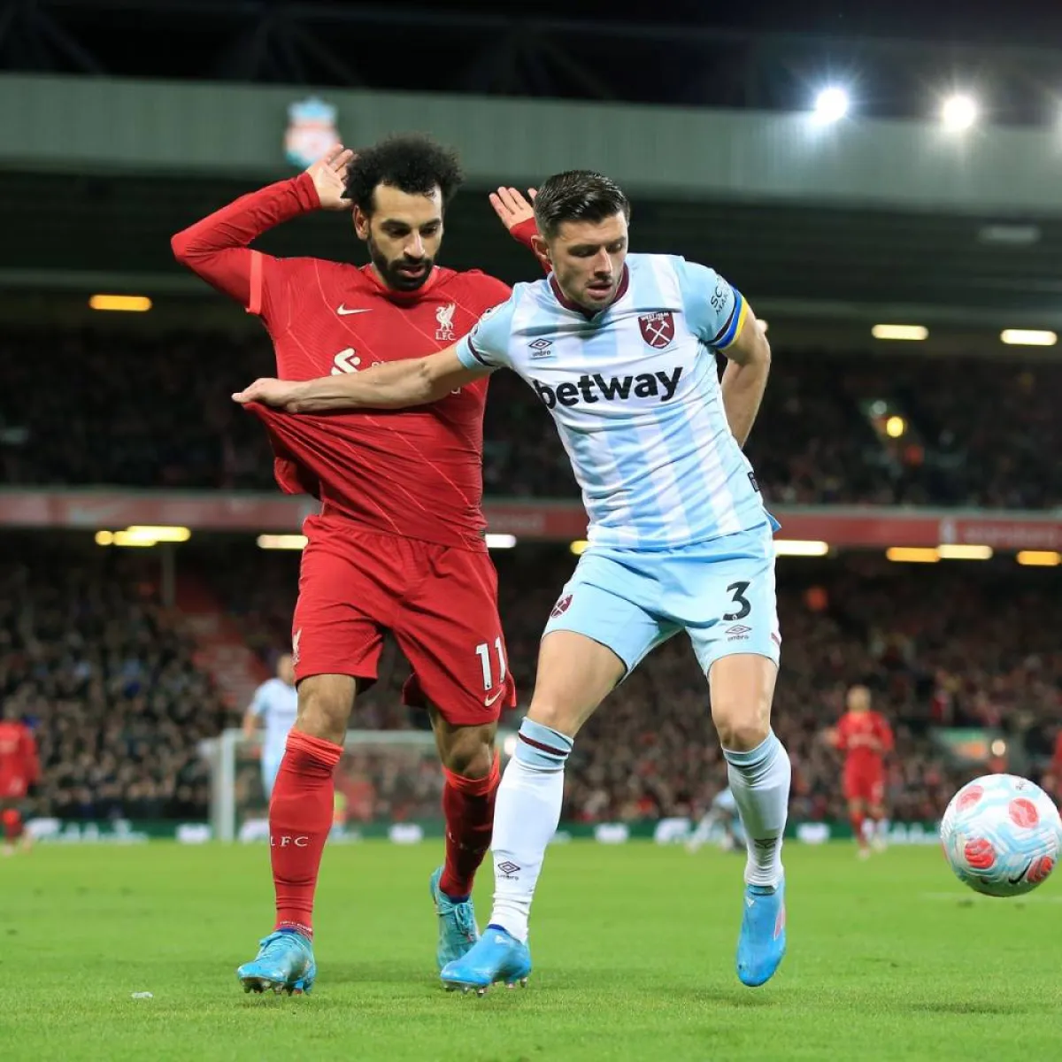 صورة من مباراة ليفربول ووست هام يونايتد