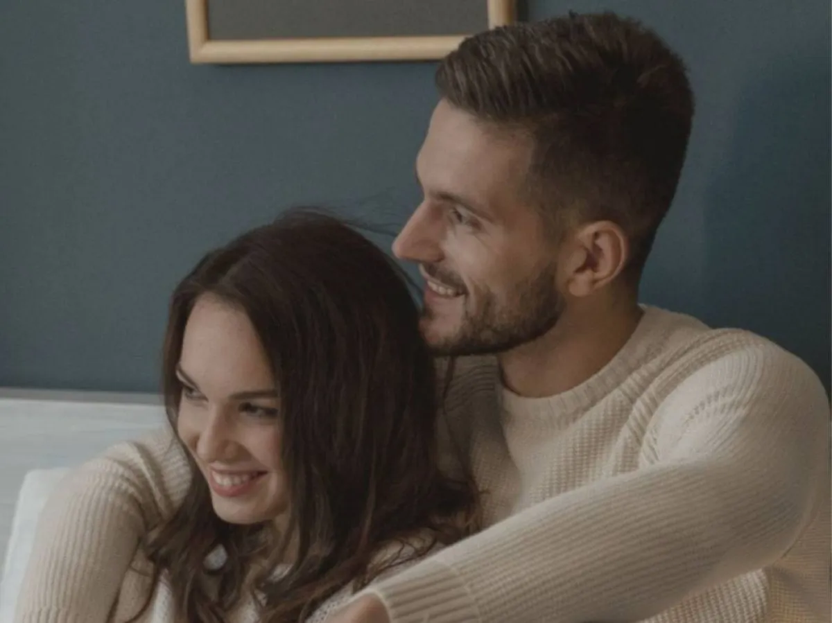 عدم النميمة بين الأزواج