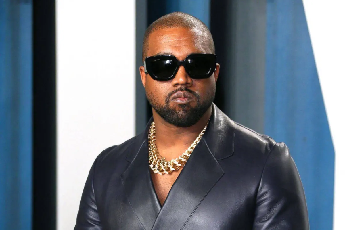  Kanye West attends the 2020 Vanity Fair Oscar Party following the 92nd annual Oscars. February 10, 2020 Jean-Baptiste Lacroix / AFP