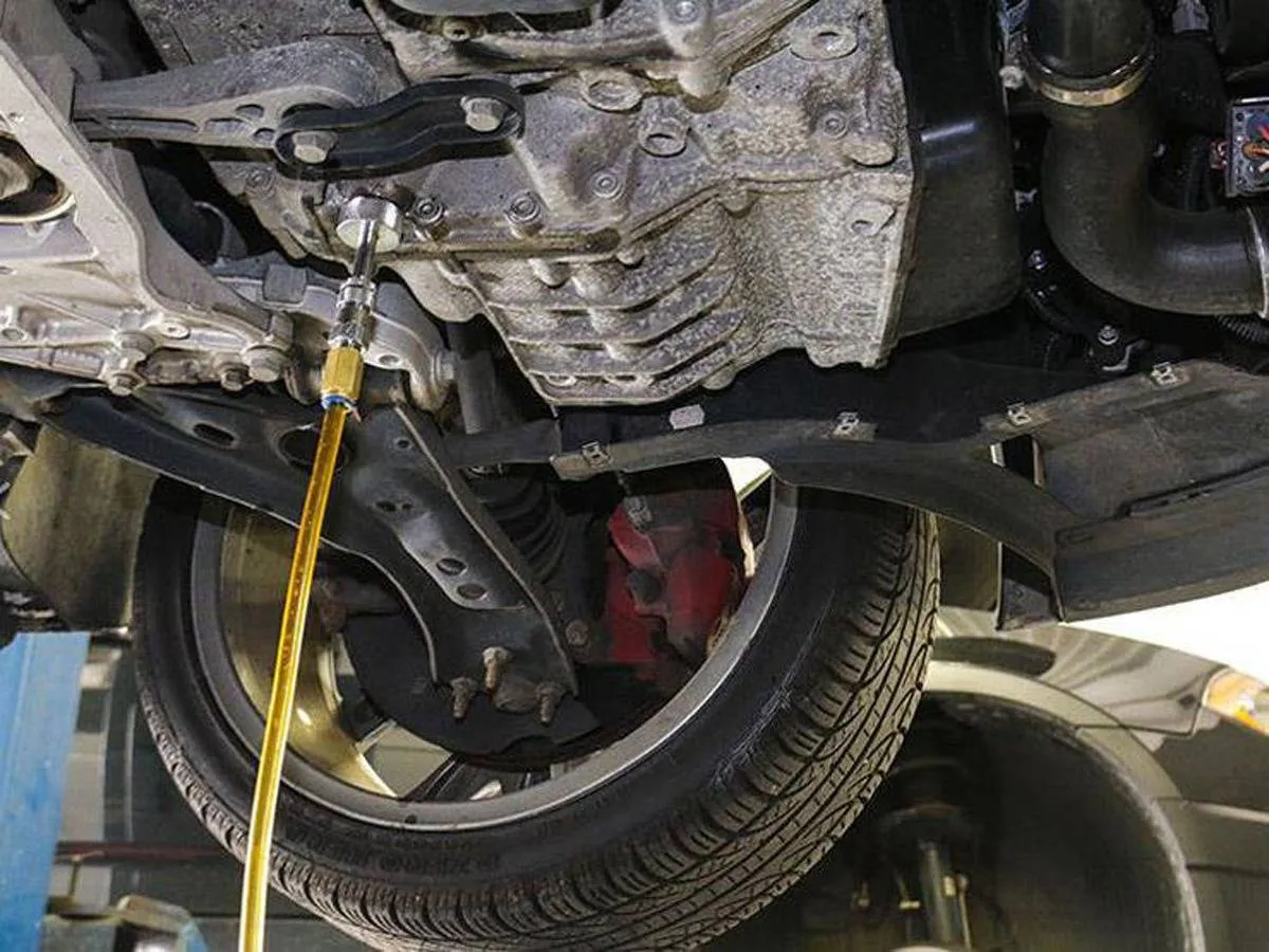 أسباب تسريب زيت الفرامل