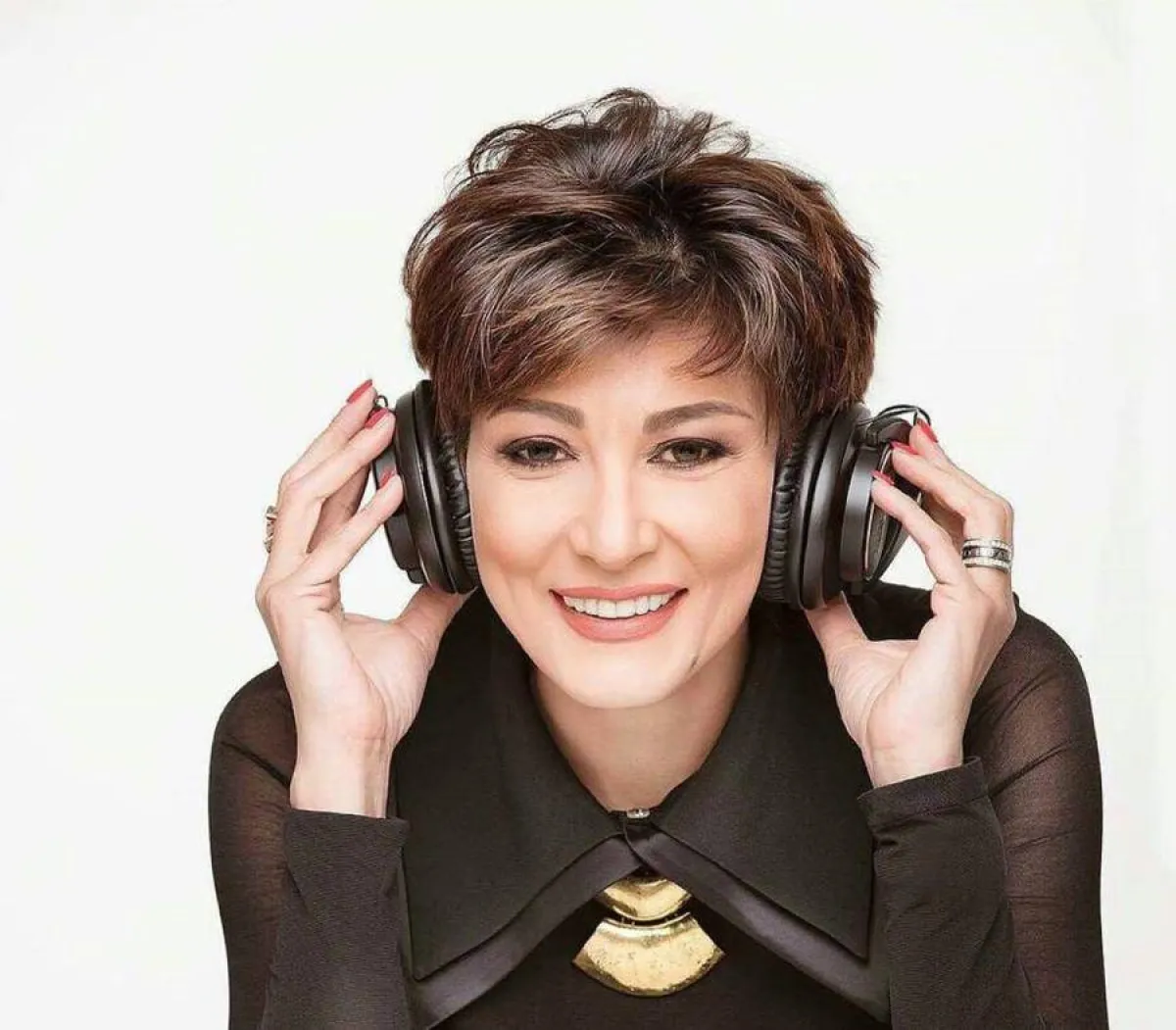 سماح أنور - الصورة من صفحتها الرسمية على الفيسبوك