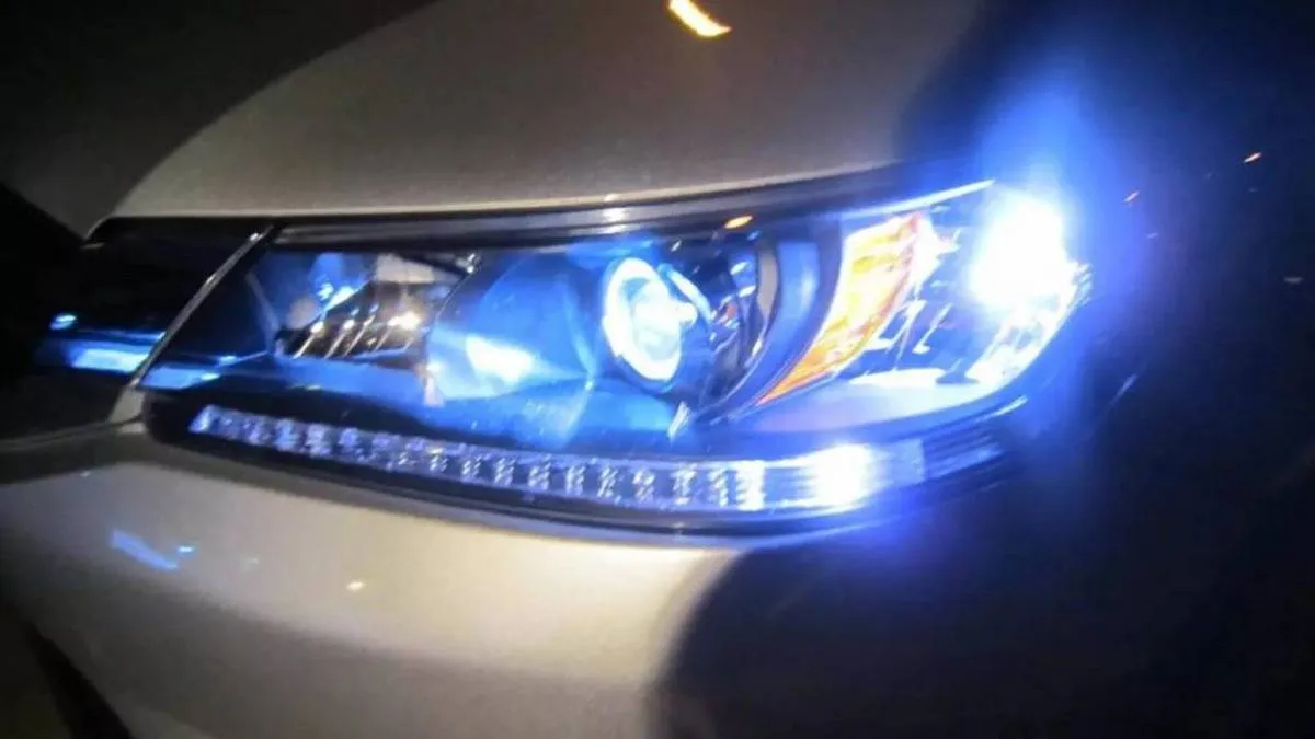 أسباب تؤدي إلى ضعف إضاءة مصابيح السيارة