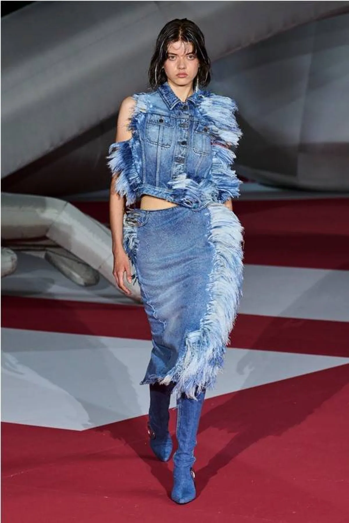 التنورة الجينز لخريف 2022 من ديزل Diesel