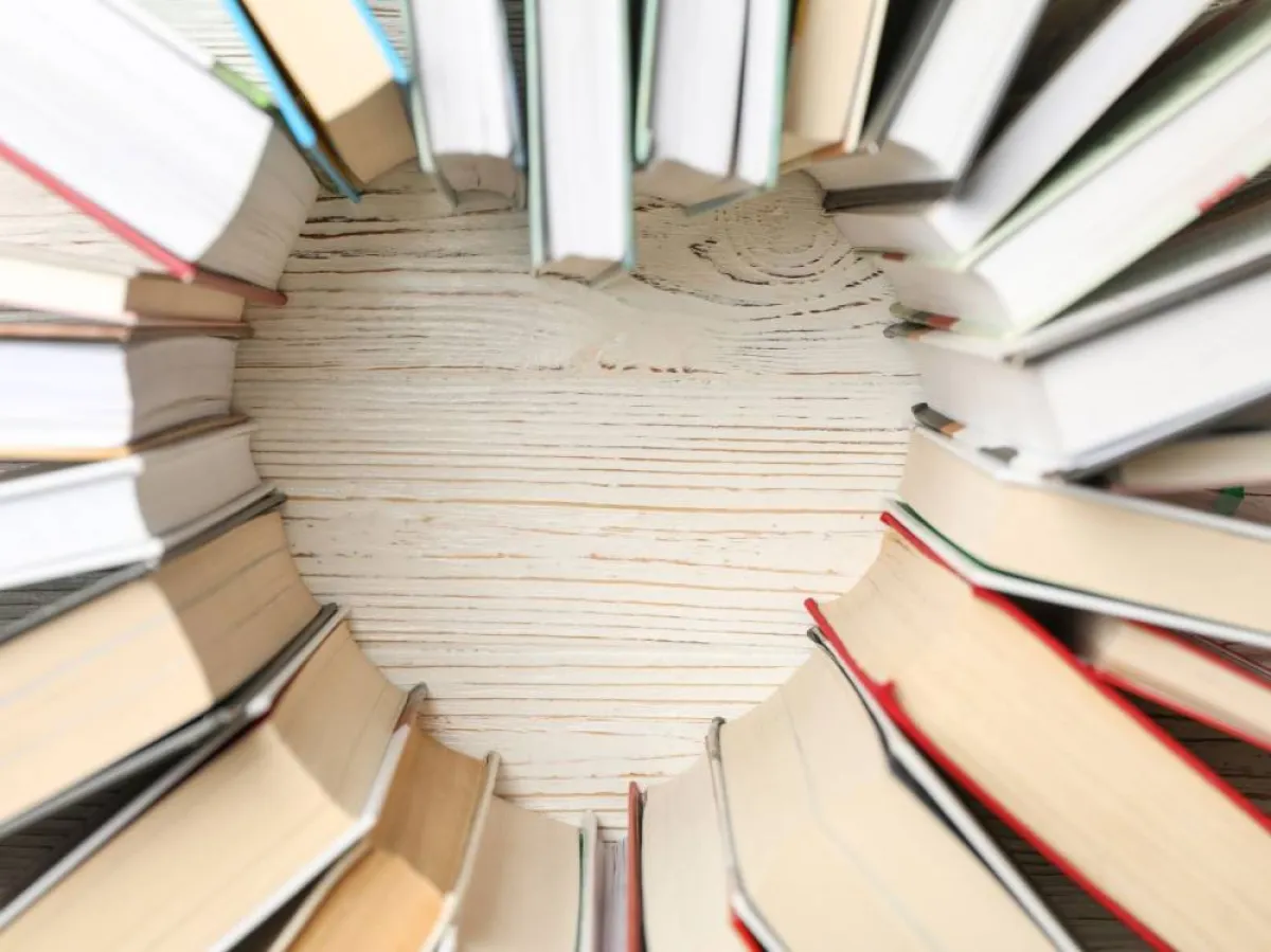 أشهر كتب الحب عند العرب