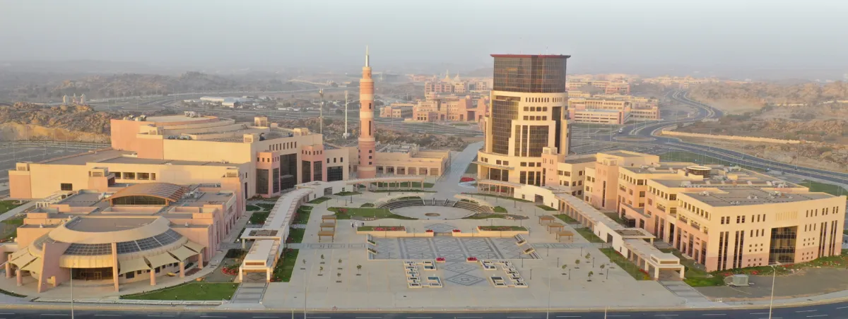  جامعة الملك خالد تحصد المركز الرابع عالميا ضمن أفضل مشاريع مصادر التعليم المفتوحة - الصورة من حساب الجامعة
