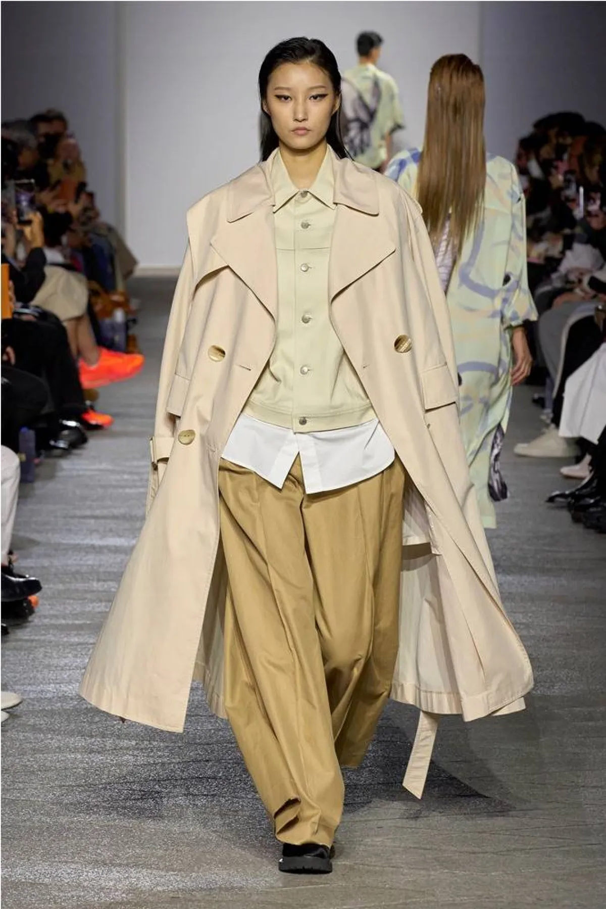 موديلات معاطف طويلة لخريف وشتاء 2023 من بيج بارك Big Park