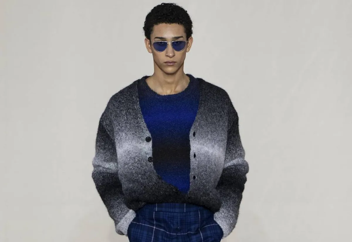 ألوان تناسب اللون الأزرق للرجل