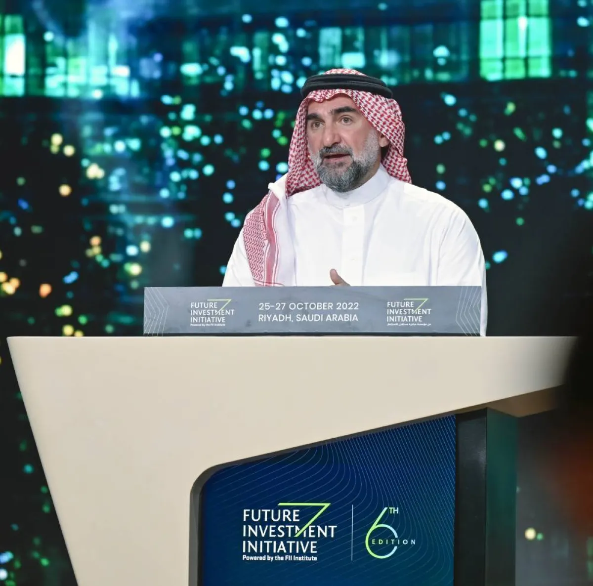 يشارك في المبادرة 6000 مشارك