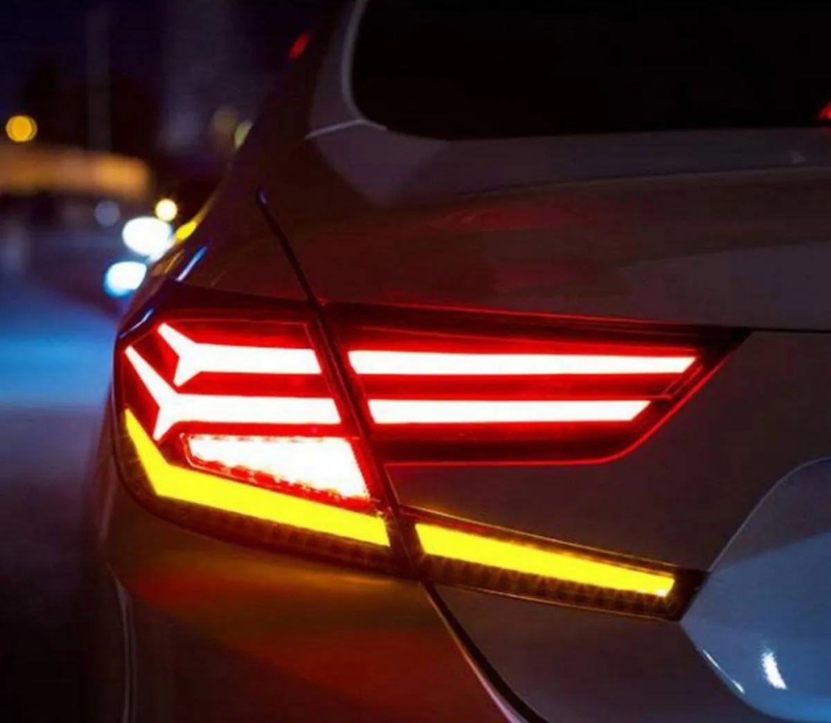 أبجديات الإضاءة الخلفية بالسيارة