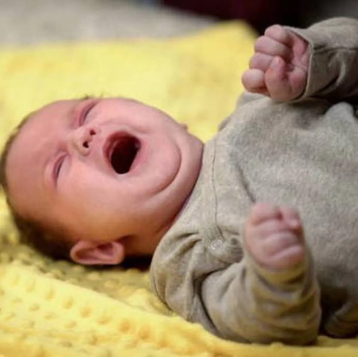 صورة تعبيرية لوجع الرضيع