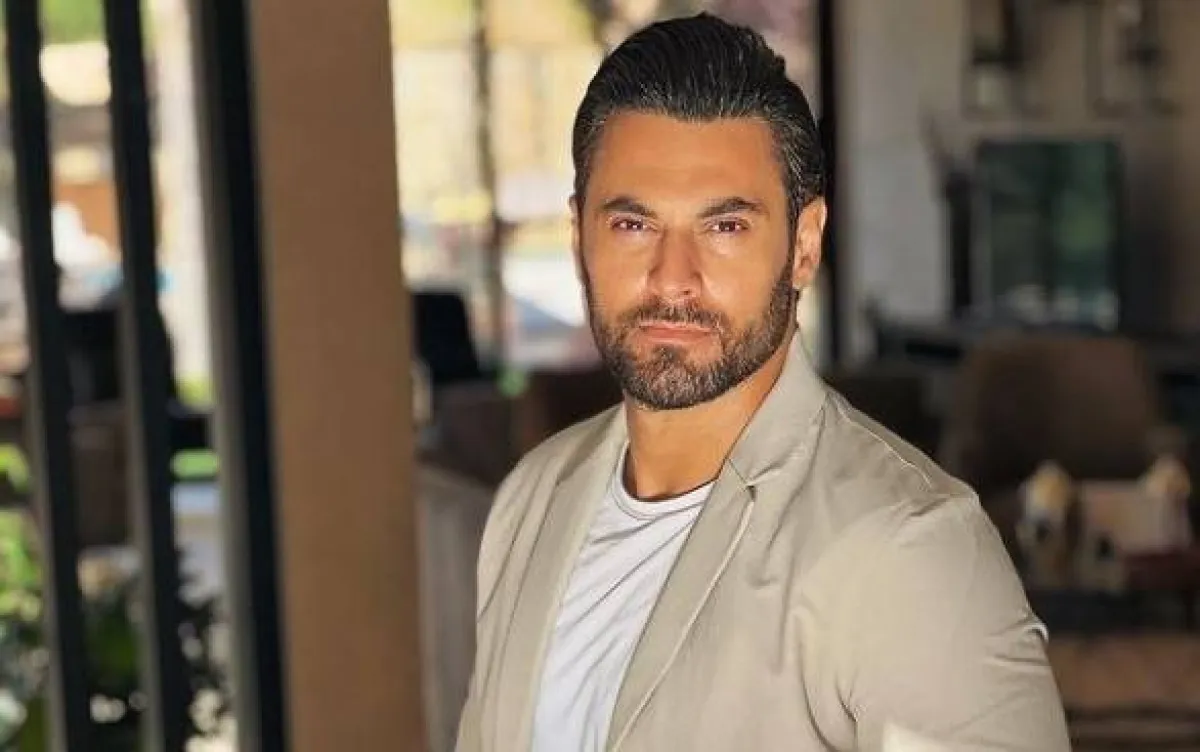 هادي أسود - الصورة من حسابه على انستغرام 