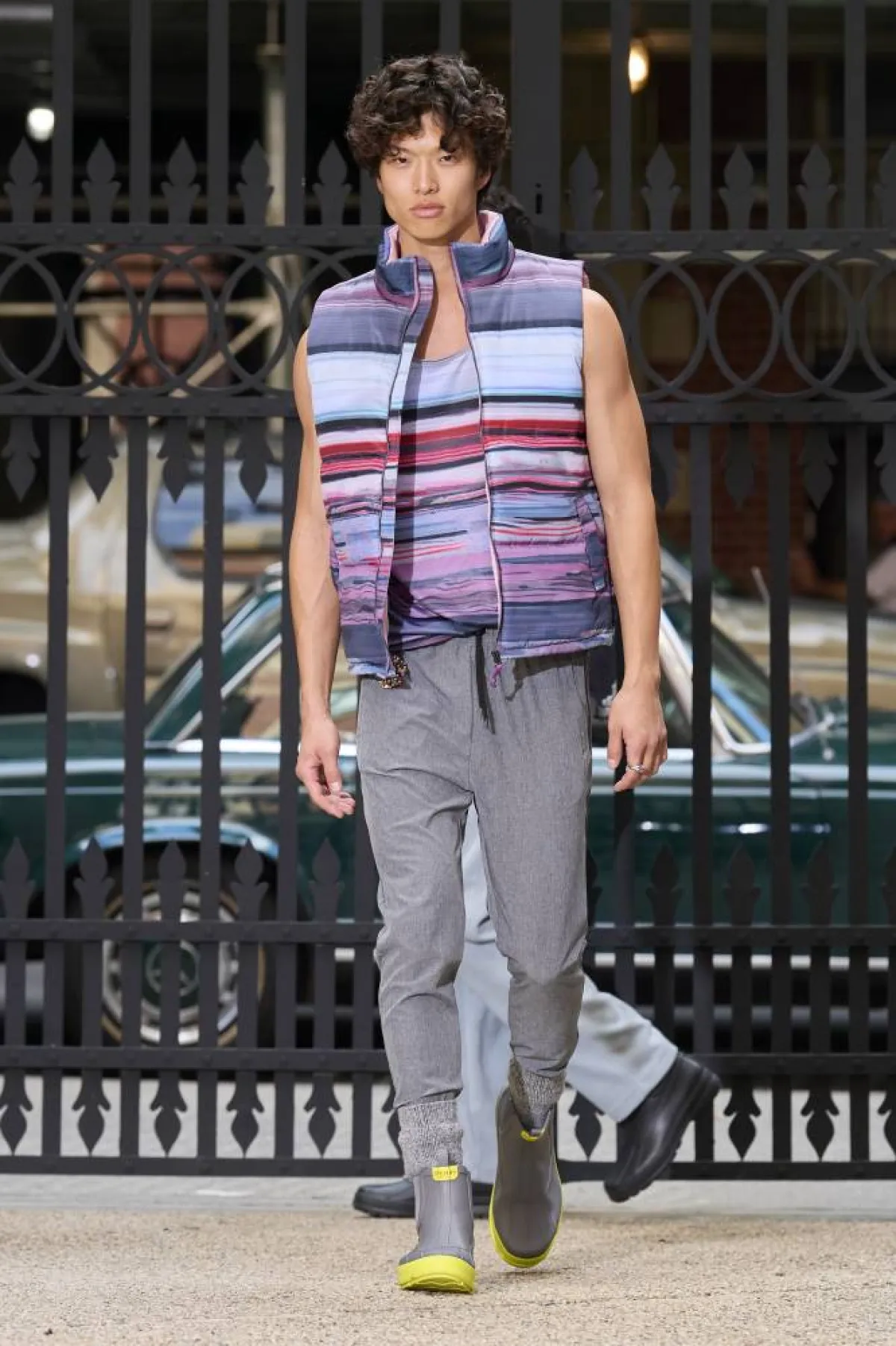 التقليمات في أزياء الرجل