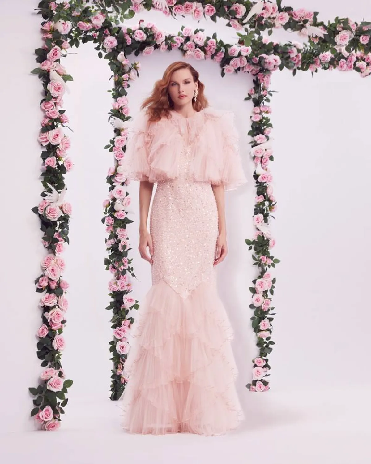 فستان سواريه طويل باللون الوردي من تاداشي شوجي Tadashi Shoji 