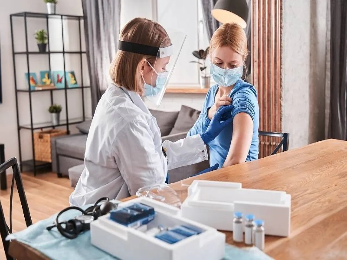 تشير الدراسات إلى أن تمارين التنفس يمكن أن تقلل الألم أثناء الحقن وتساعد على استرخاء العقل والجسم