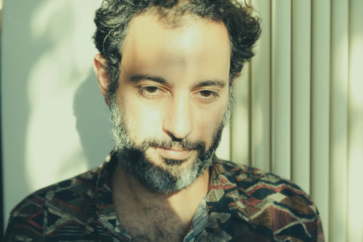  الموسيقي والملحن موريس لوكا في المجمع الثقافي أبوظبي يوم 2 نوفمبر