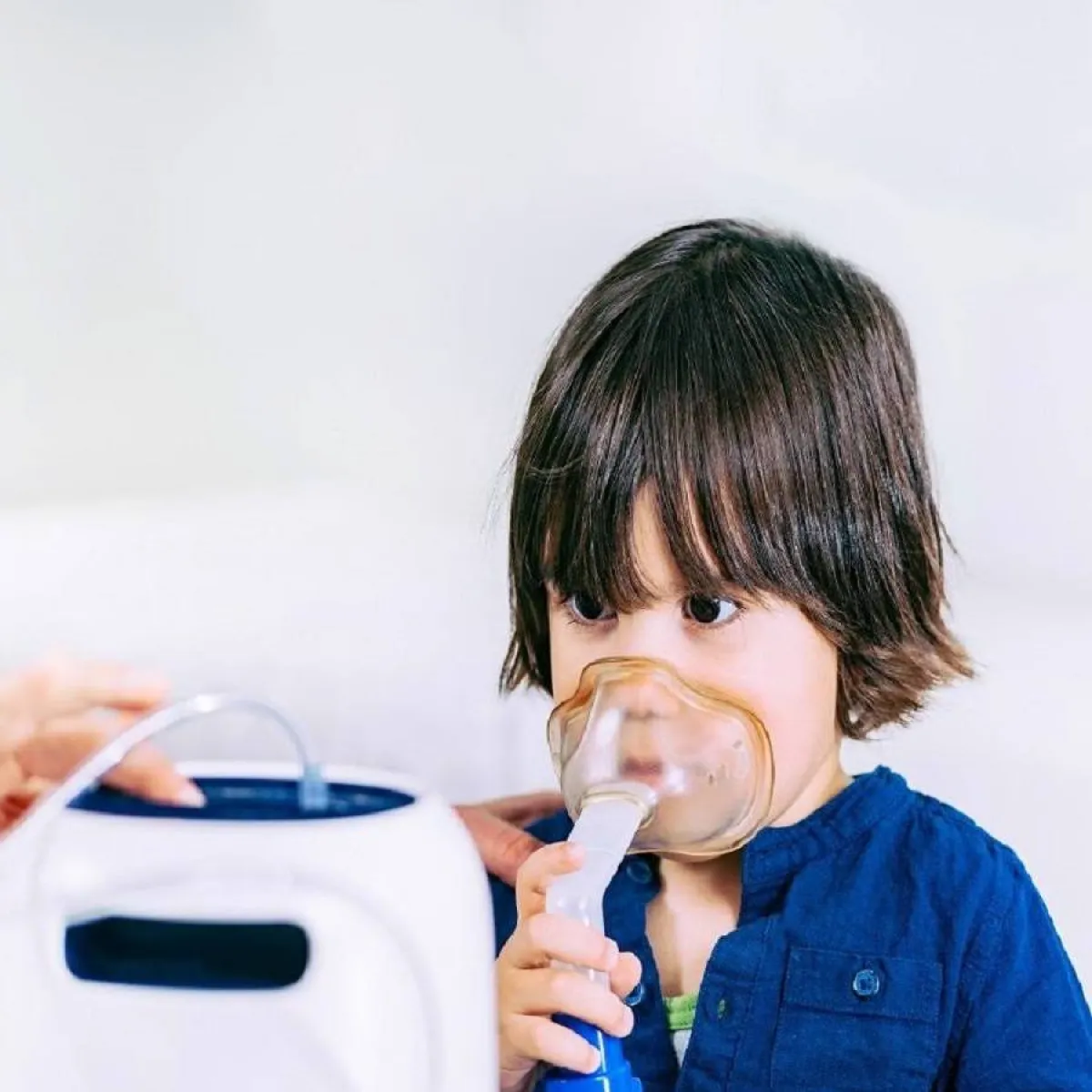 صورة لطفل يعاني من ضيق التنفس