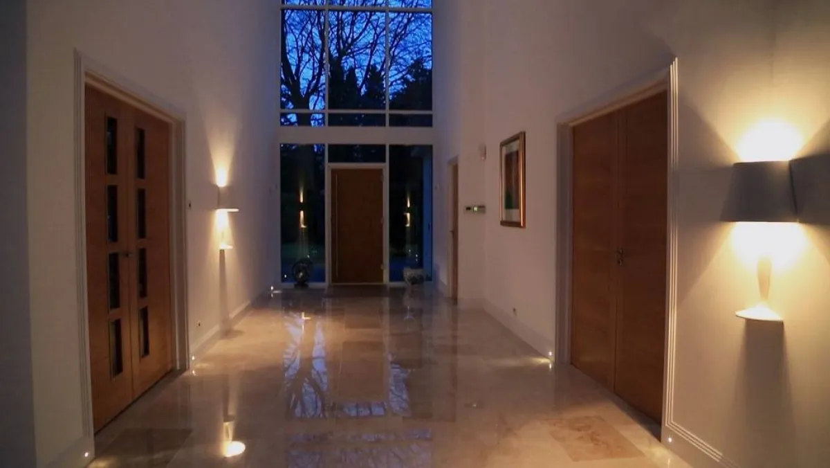 إضاءة الممرّ المنزلي