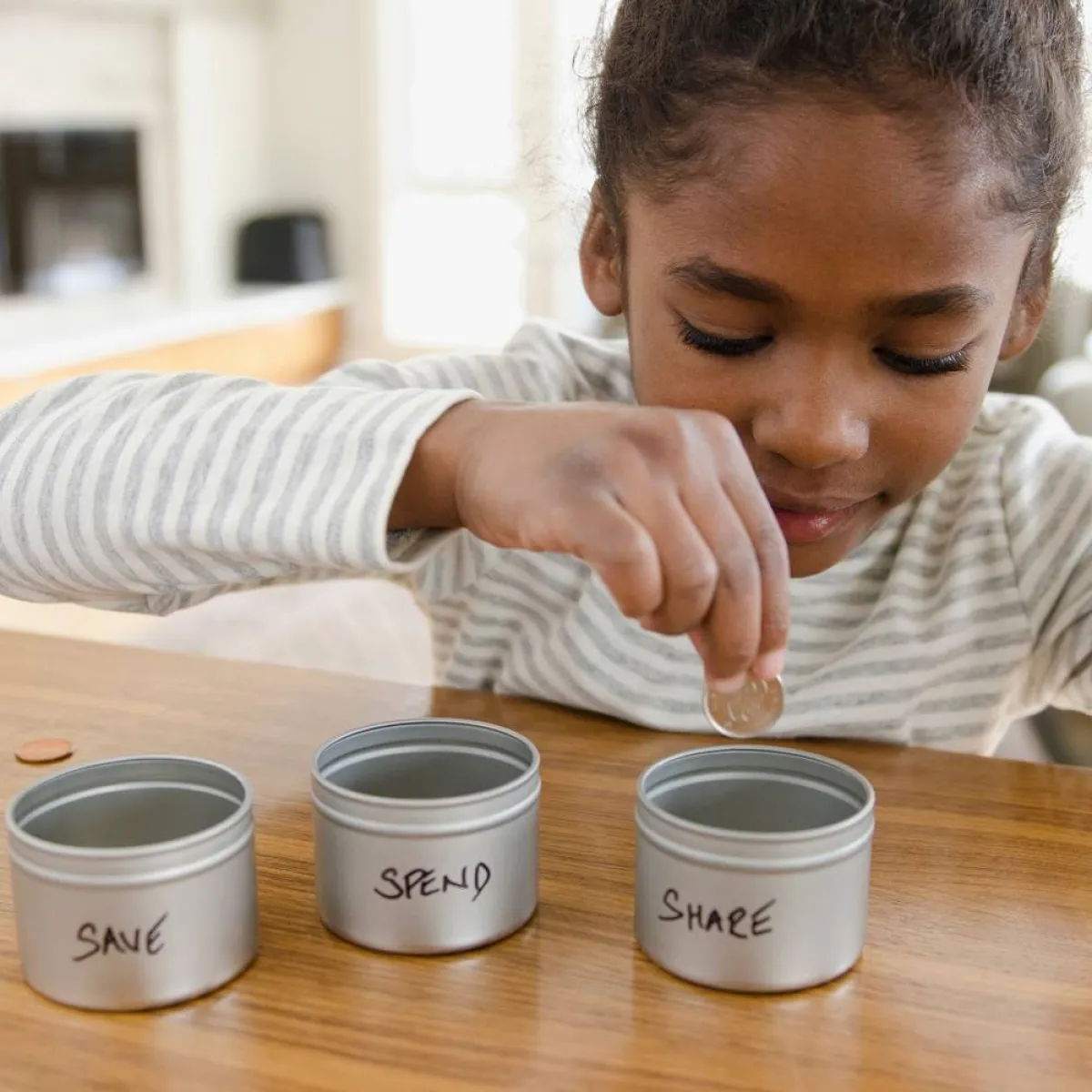 صورة تعبيرية عن طرق للادخار