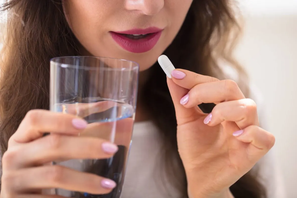 صورة لتناول الأدوية