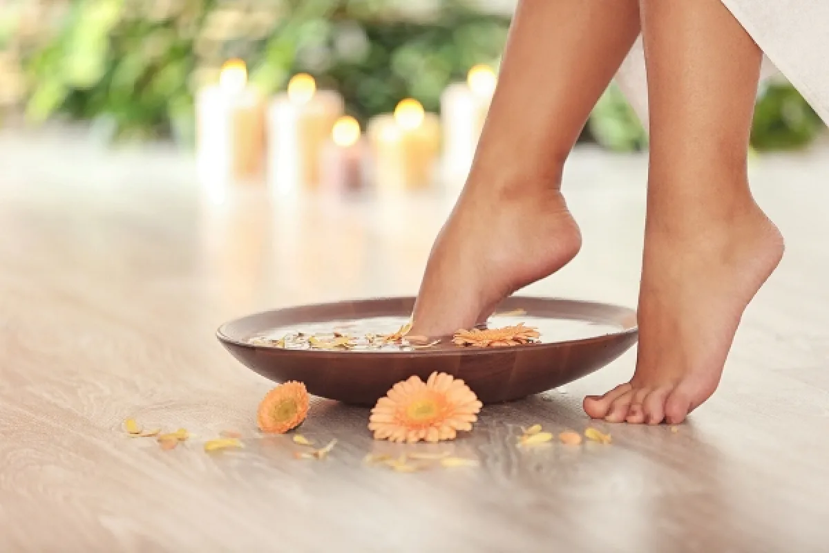 طرق العناية بالقدمين في المنزل