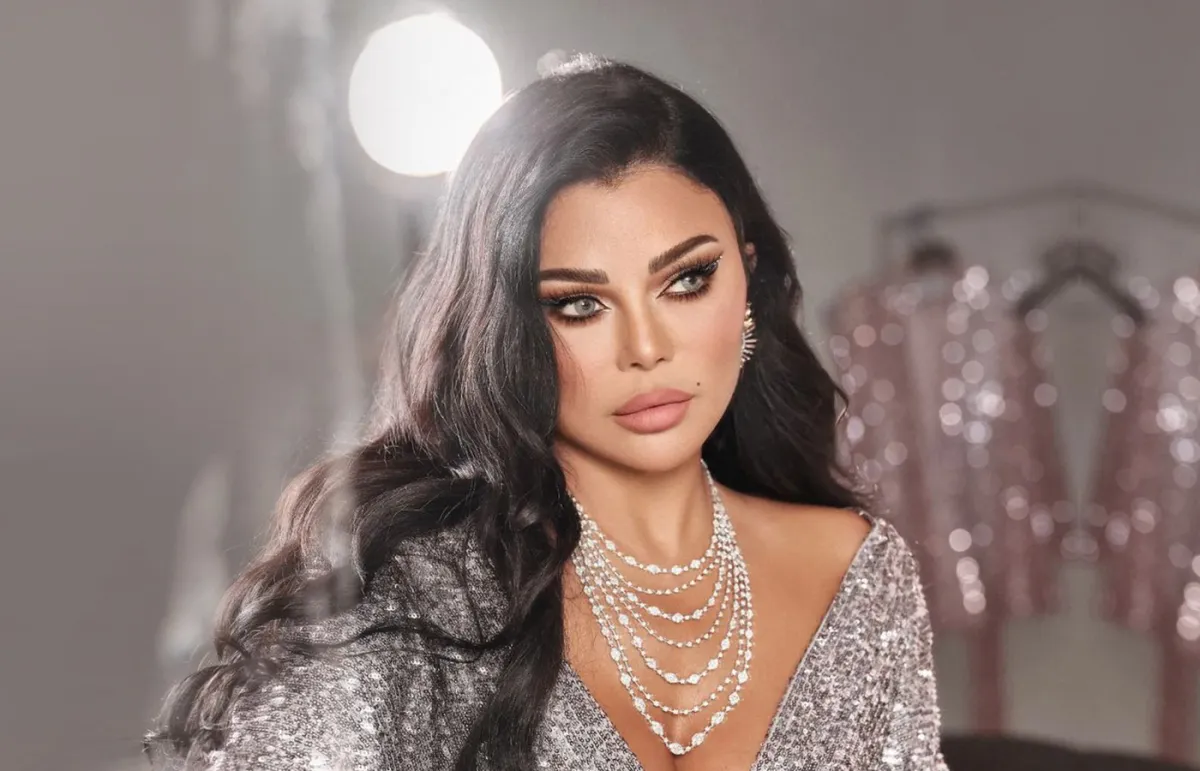 هل قلّدت دنيا بطمة هيفاء وهبي؟