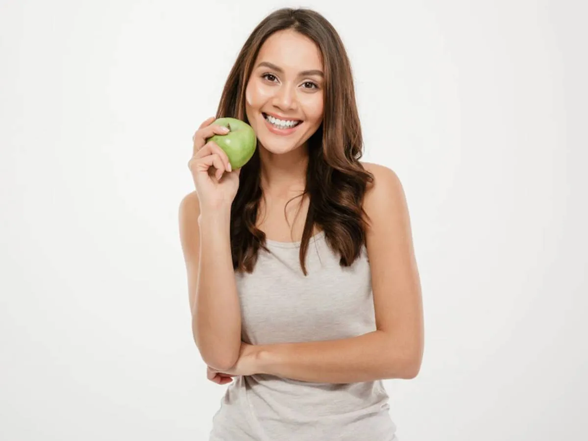 ماسك التفاح المسلوق للشعر قبل الزفاف