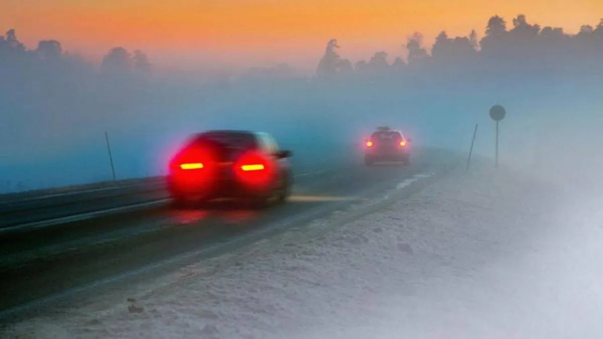 التعامل مع ضباب زجاج السيارة