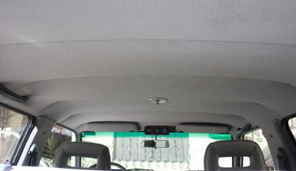كيفية تنظيف سقف السيارة من الداخل؟