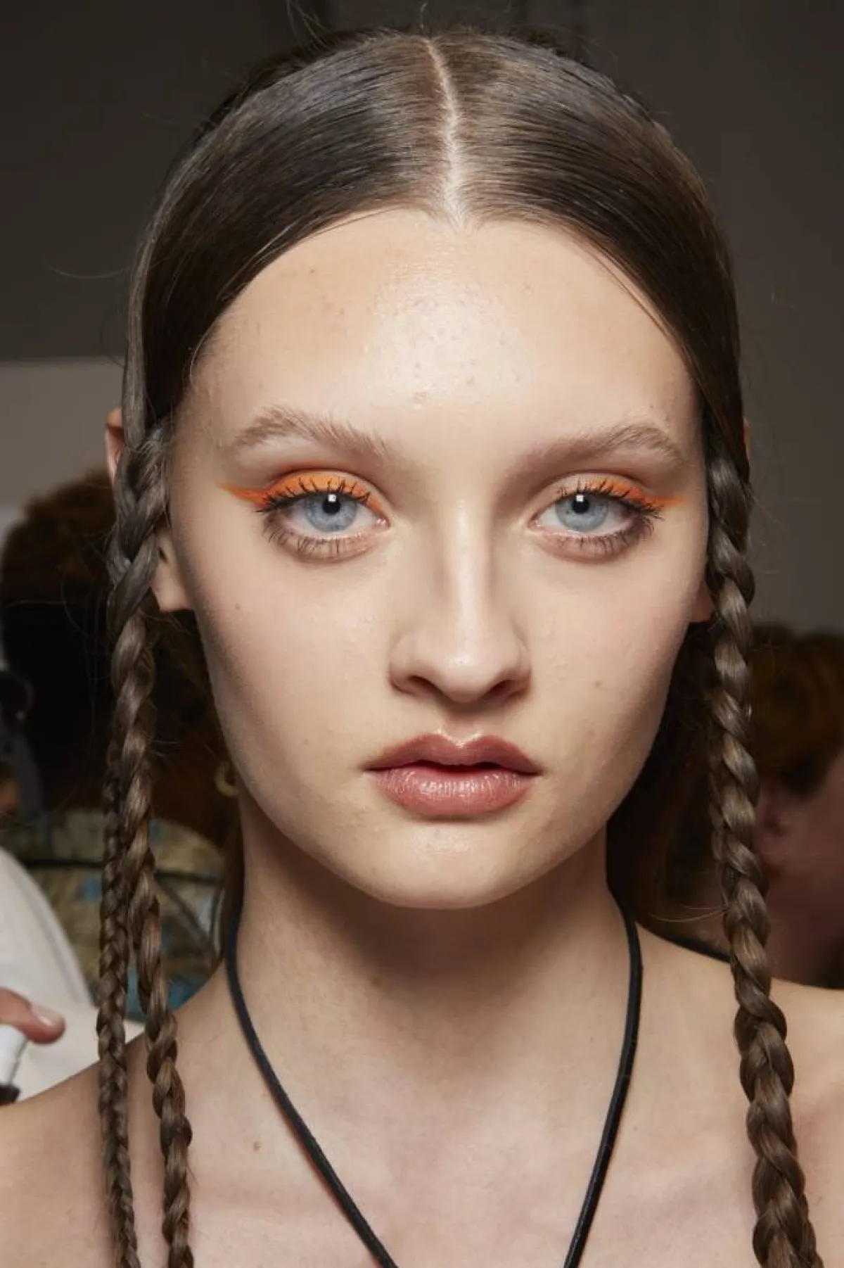 صيحات مكياج عيون برتقالي