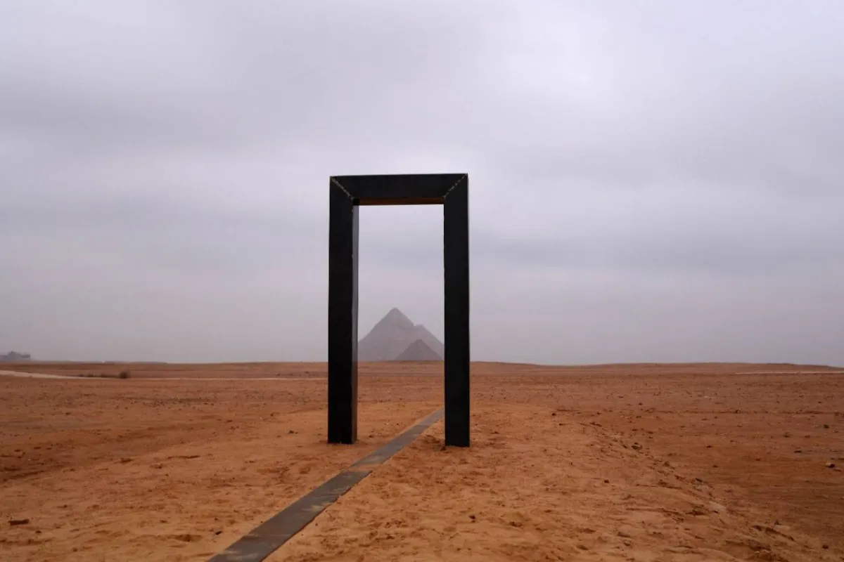 تحت رعاية الخارجية والسياحة والآثار واليونسكو