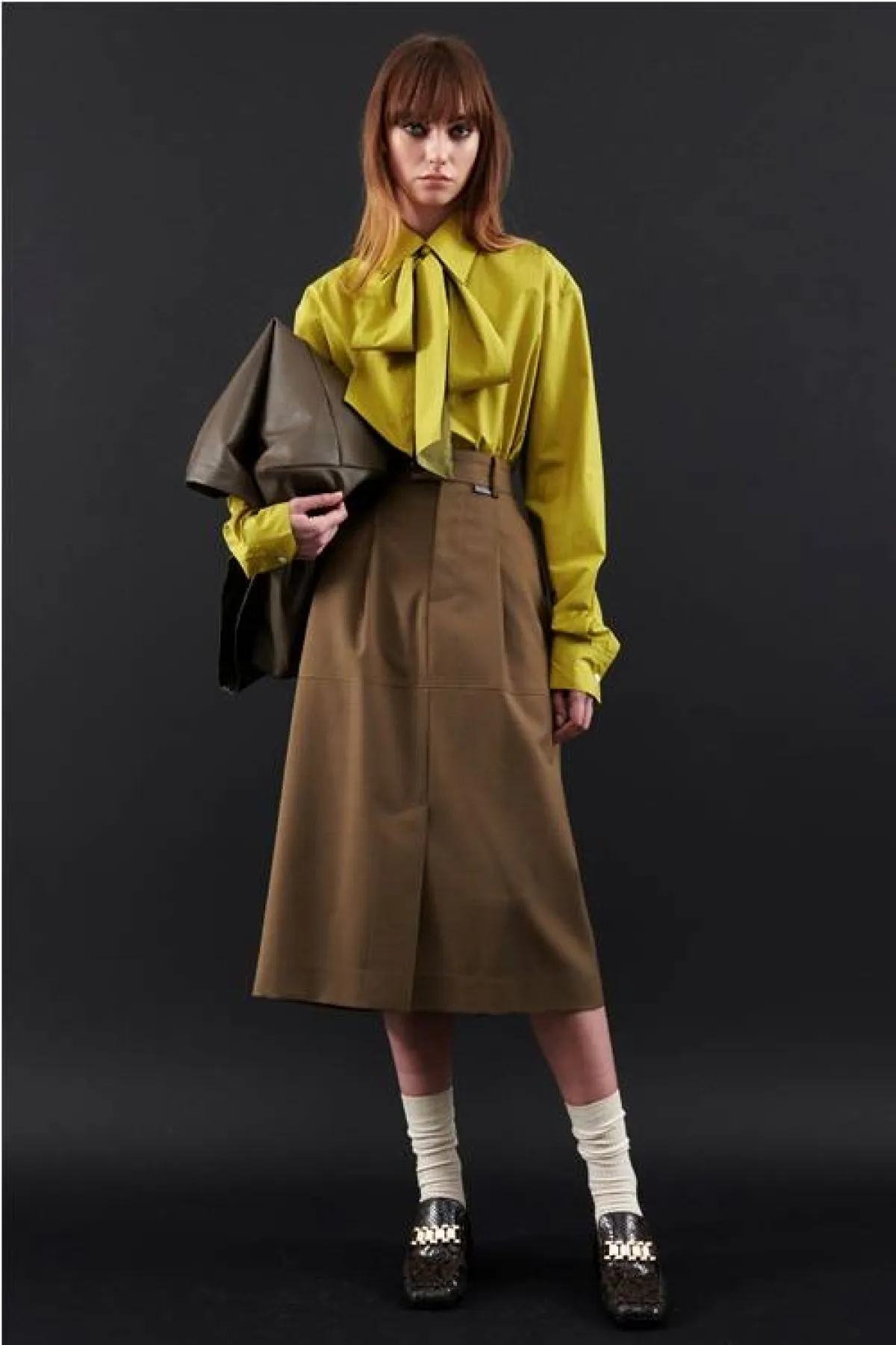 تنورة خصر عالٍ من أوكت 31 Oct 31