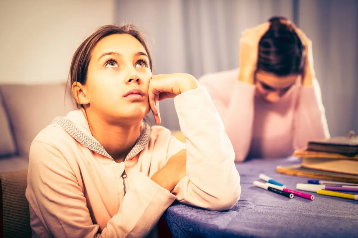 صورة لتساؤلات الأم