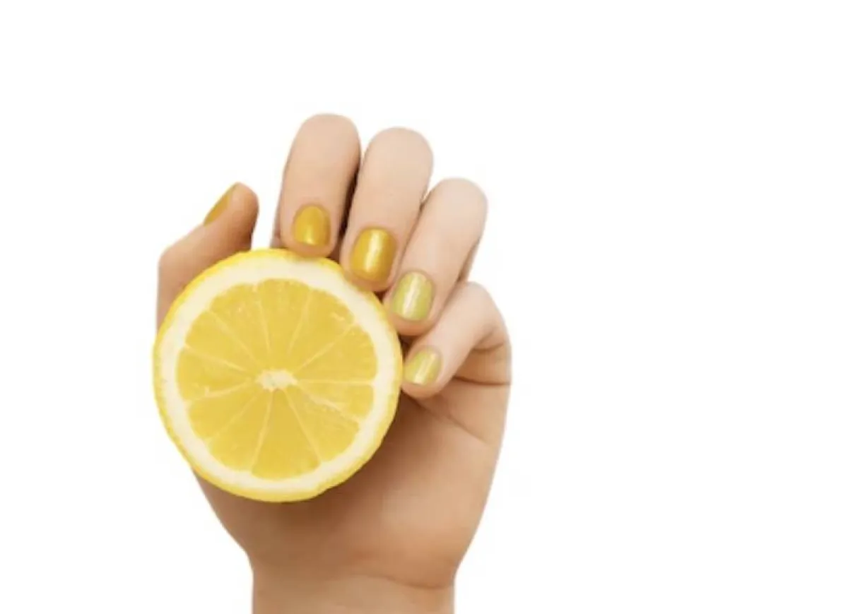 طريقة تطويل الأظافر بالليمون