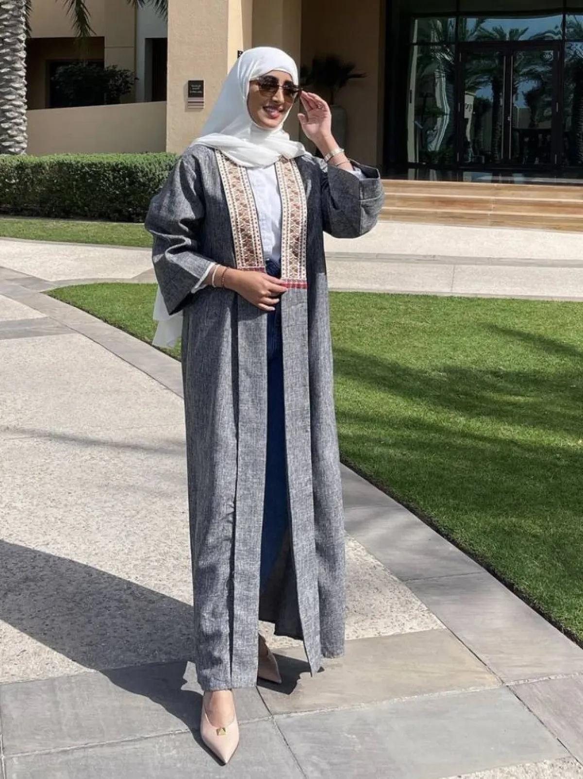 نجود مشعل باطلالة يومية