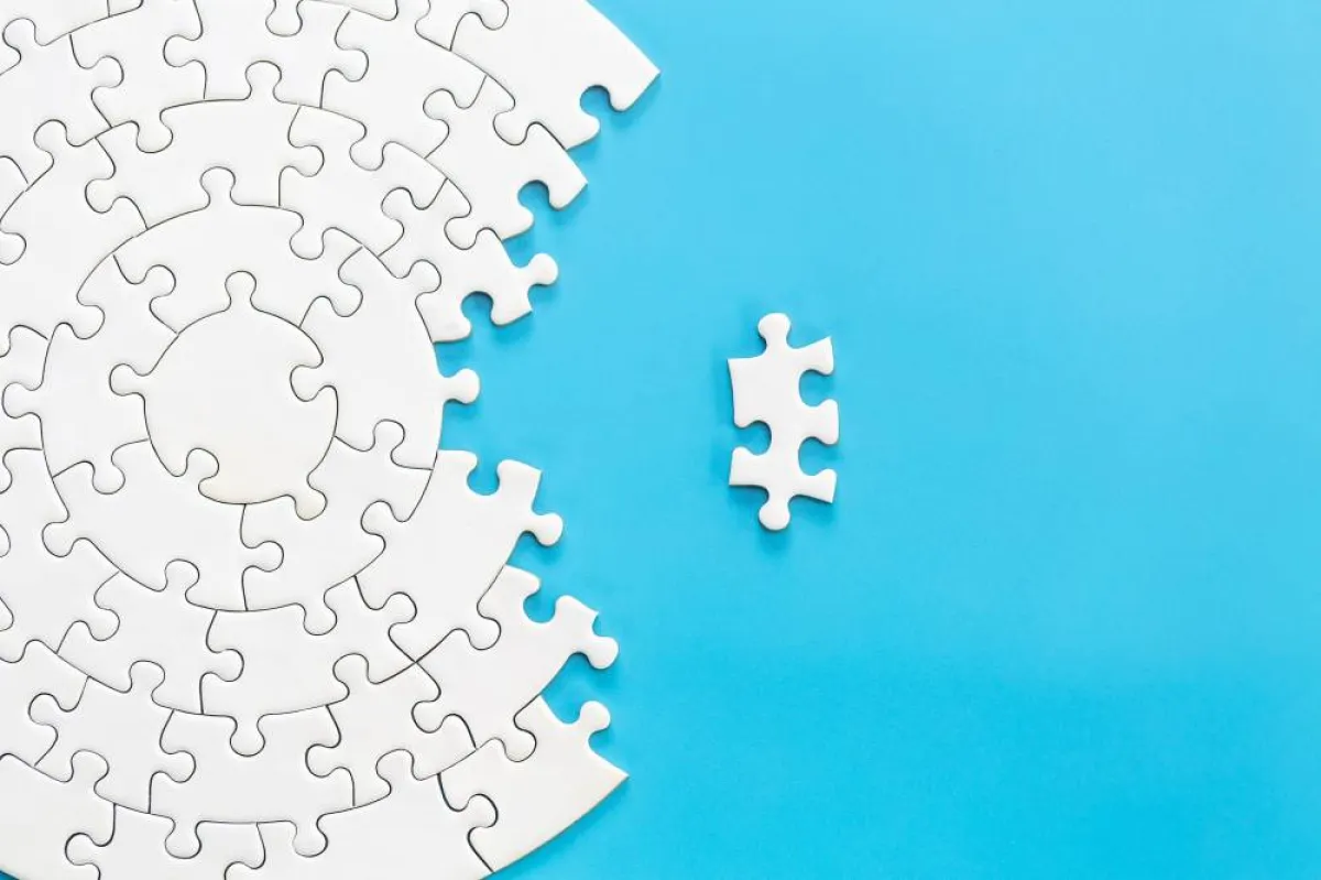 الموظّف المتميّز في عمله يبحث عن فرص للمساهمة في حلّ المشكلات