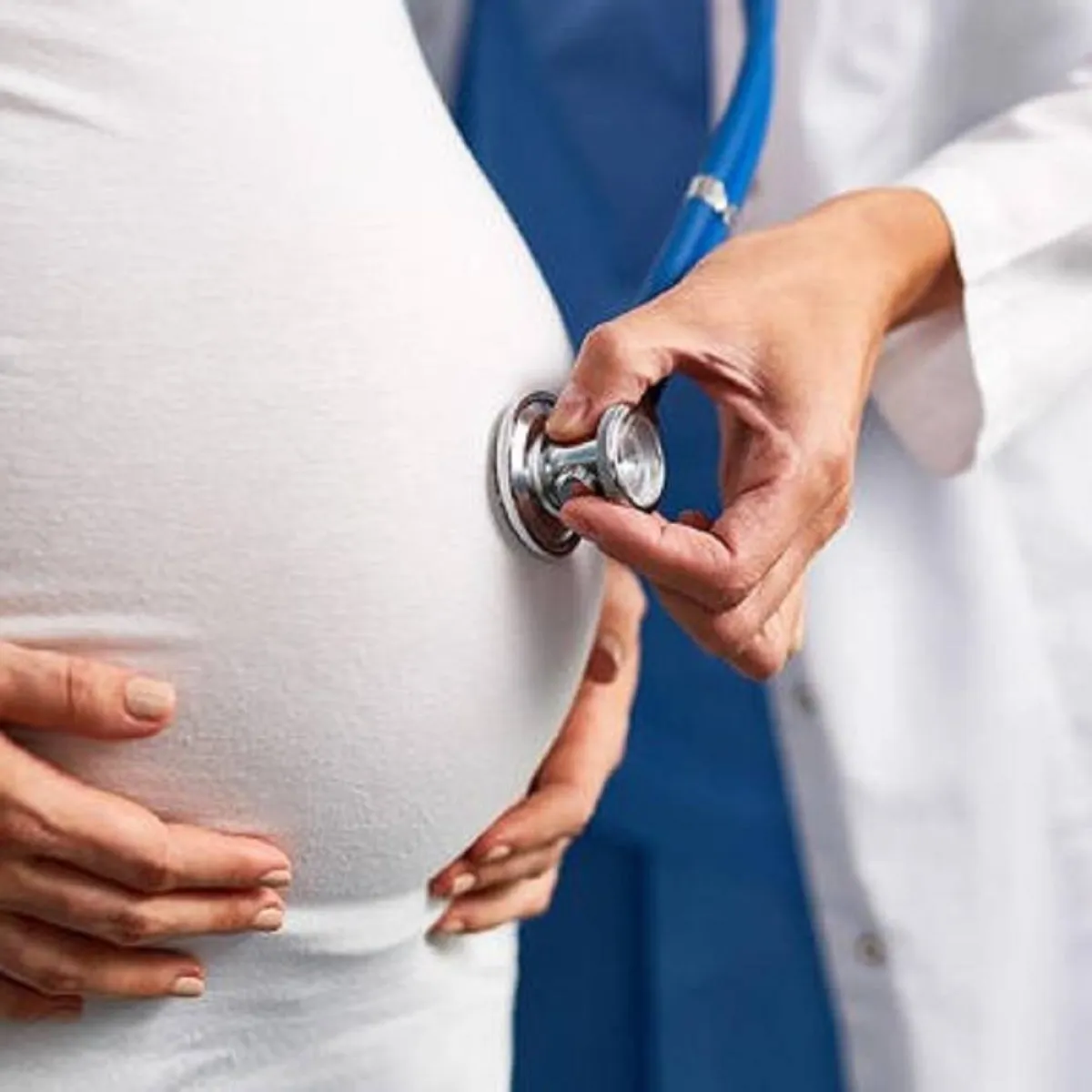 صورة تعبيرية عن المتابعة الطبية