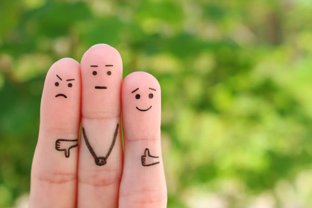 صورة تعبيرية عن أصدقاء السوء