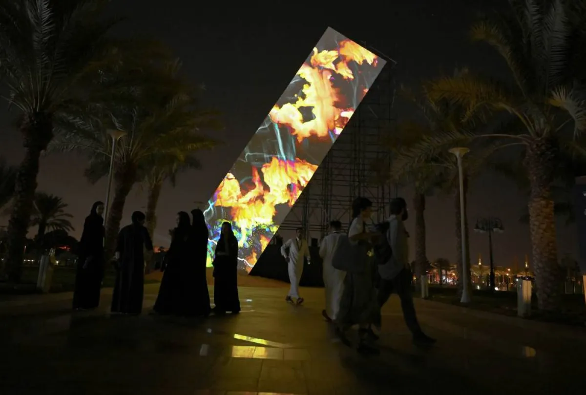 نور الرياض يضيء سماء العاصمة بوميضه اللامع في الرياض