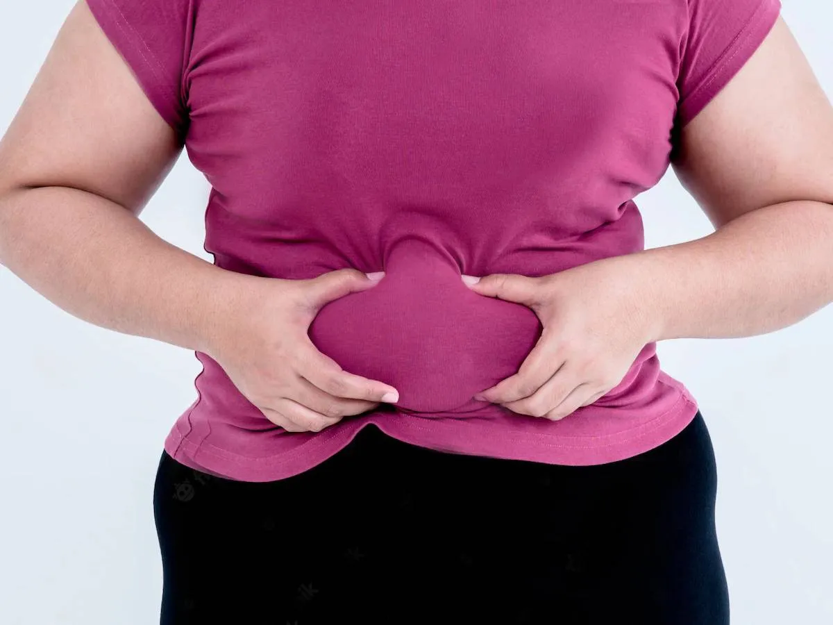 أسباب ظهور البطن السفلية عند النساء وطرق التخلص منه